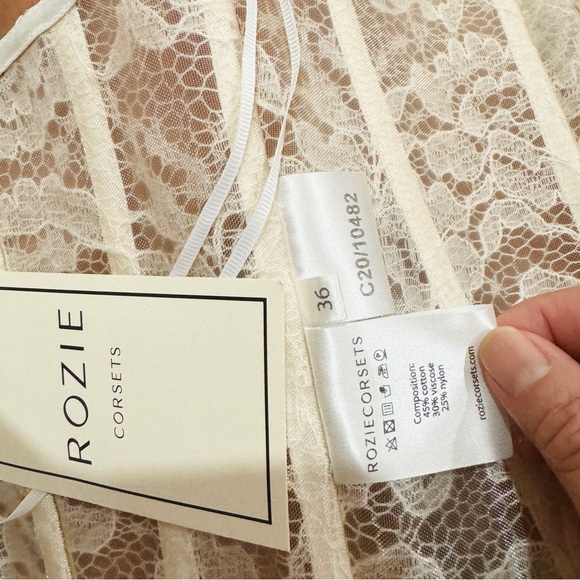 ROZIE Corsets lace  NEW NWT - Picture 8 of 9